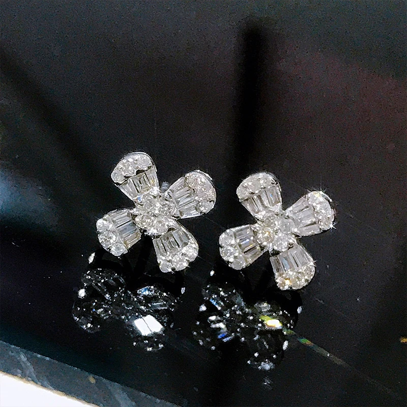 Aazuo 18K Solid White Gold Real Natrual Diamonds 0.45ct Flower shaped Stud Earring Gifted For Women Advanced Wedding Party Au750