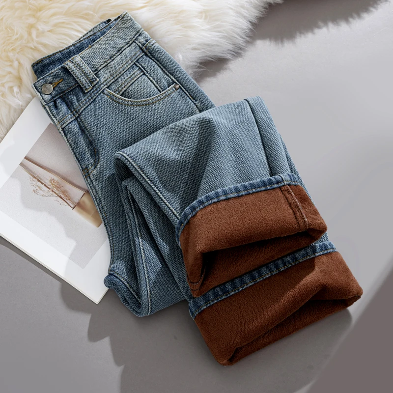 

Warm Fleece Lined Jeans for Woman Y2k Pants Autumn Winter 2025 Loose Straight Leg Trousers Pear Shape Body Fit Comfort