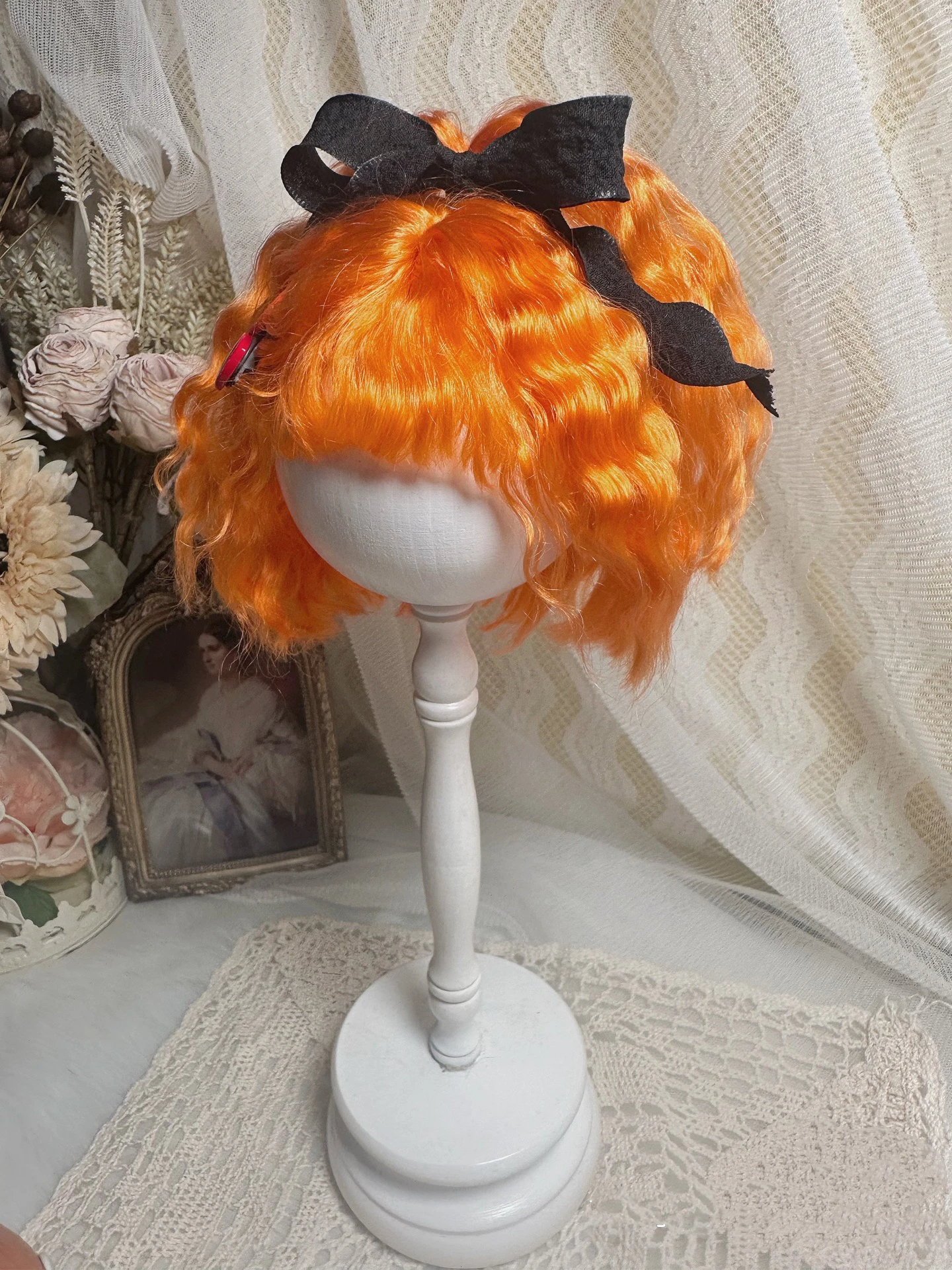 

2026 Парик Dula Doll для кукол Blythe Qbaby, натуральный мохер, мелкие кудри, золотисто-оранжевый цвет, жесткие швы, для головы 9-10 дюймов