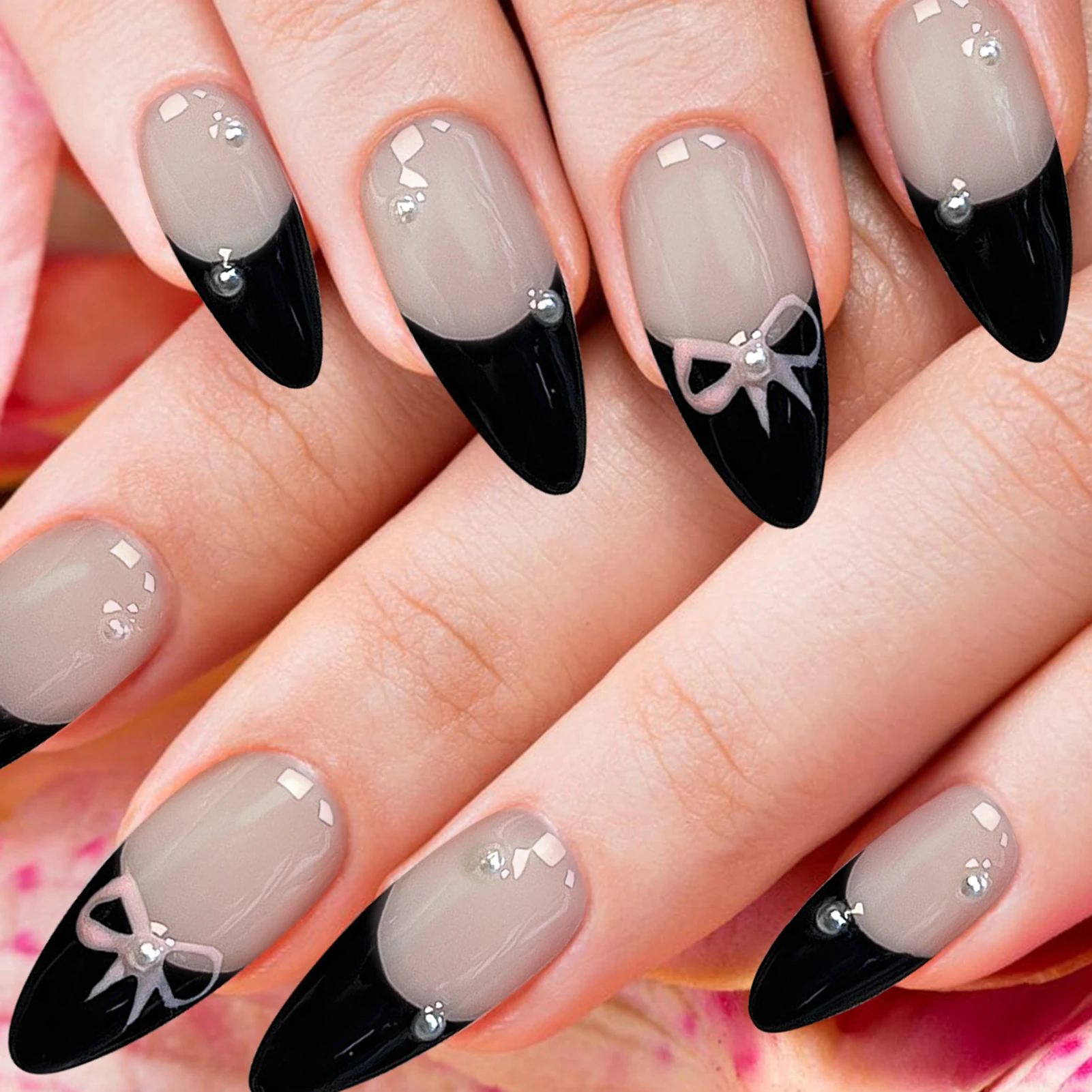 Nude Almond Fake Nails with Black Tip Odorless Provides a Comfortable Experience for Fingernail DIY Decoration