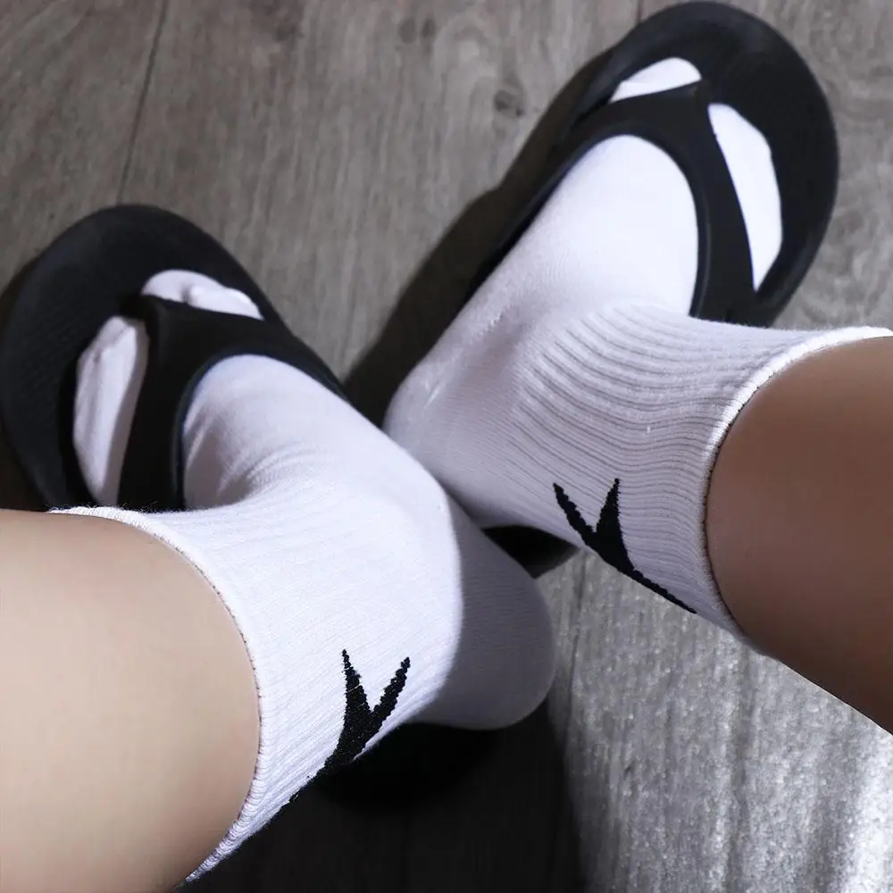 

Sporty Non-Abrasive Anti-Odour Cotton Couple's Version Korean Style Outfits Tide Mid-Calf Socks Five-Pointed Star Socks