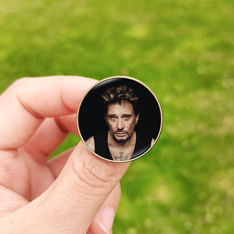 Punk Johnny Hallyday Brooch Hat Bag Lapel Pins French Singer Rock Star Poster Glass Crystal Brooches for Men Women Fans Souvenir