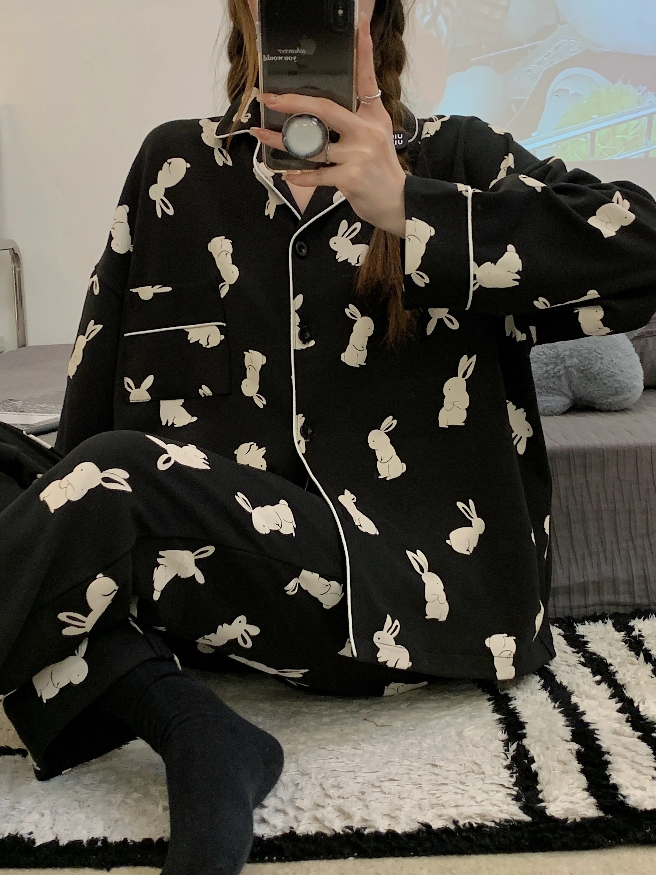

Women's Cute Rabbit Print Pajama Set - Loose Fit with Long-Sleeve Buttoned Collar Top & Pants, Perfect for Spring & Autumn