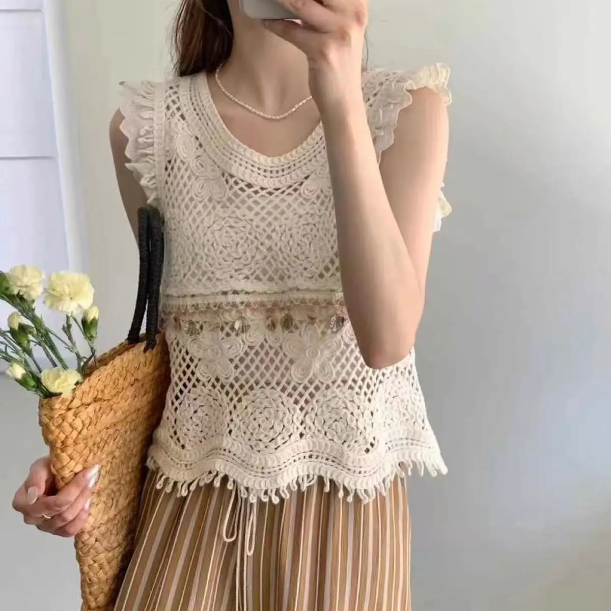 

2025 Bohemian Vacation Style Hollow Out Knitted Top Women Summer Vintage Fashion Hook Flower Tassel Sleeveless Tank Tops