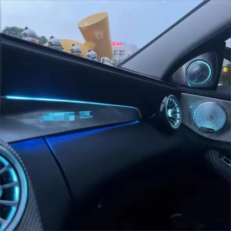 بالنسبة لمرسيدس بنز GLC-X253 مناسب لأضواء مرسيدس بنز المحيطة، حيث يتميز بمنفذ توربيني لـ enviro الداخلي