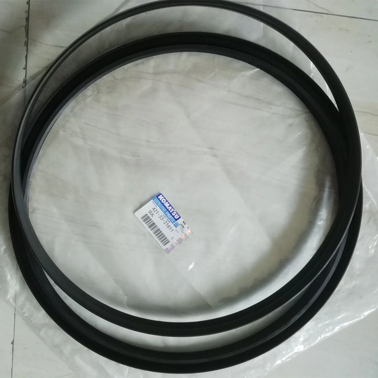 

Front Axle Seal 421-33-21811 For Wheel Loader Compatible With WA420-3 WA450-3 Construction Machinery Parts
