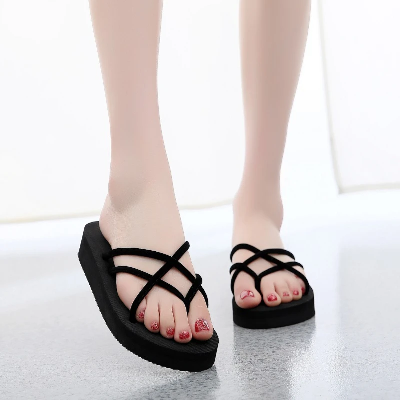 Summer Slippers Women\'s Flip-flops Women\'s Sandals Beach Seaside Korean Version Flat Bottom Set-toe Slippers Soft EVA Material