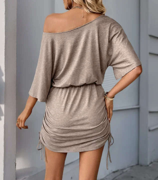 ชุดเดรสฤดูร้อนเซ็กซี่ผู้หญิงมินิมอลลิสต์อเนกประสงค์แขนค้างคาวจีบเอวสูงเชือกรูดชุดเดรสสีทึบ