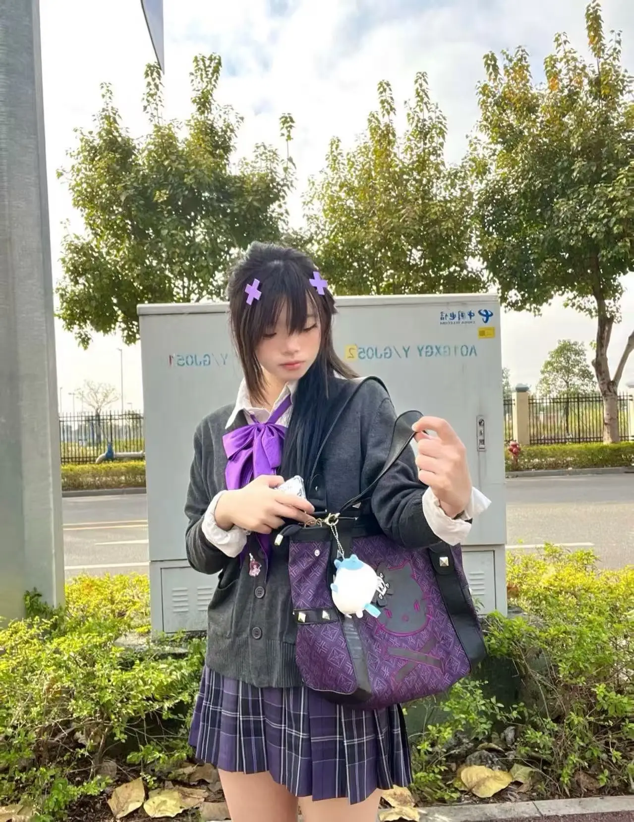 Sanrio‘s Hellokitty second-hand style spliced purple armpit bag handbag sweet cool hot girl style autumn and winter shoulder bag