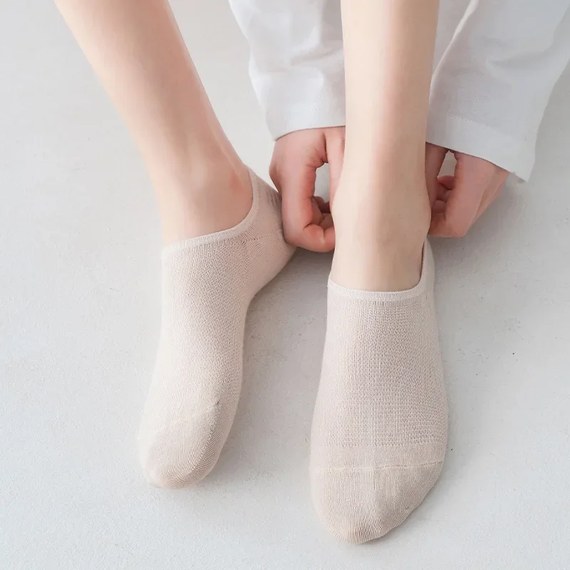 Fashion Women Socks Simple Solid Color Invisible Sock Slippers Thin Mesh Cotton Invisible Socks Color Breathable No Show Comfy