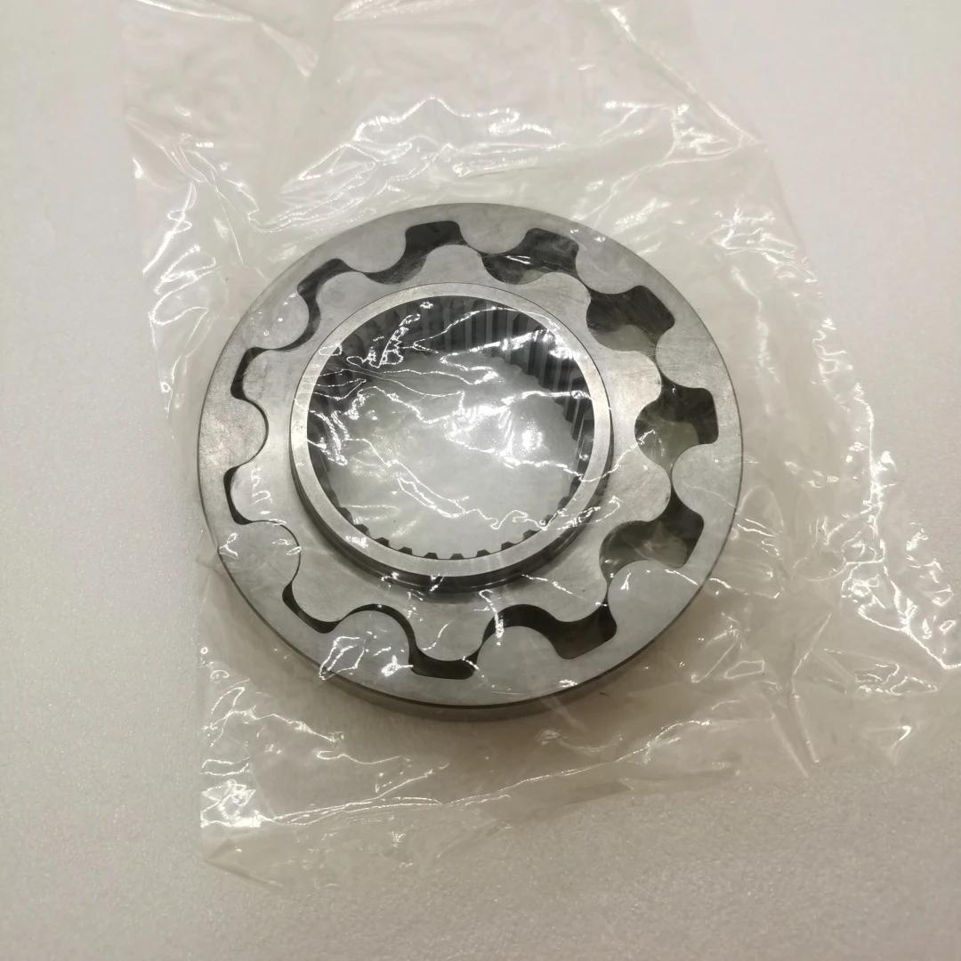 

V3307 V3307T C3.3B Oil Pump 1G772-35070 1G772-3507-0 1G772-35072 For KX185 Excavator Parts