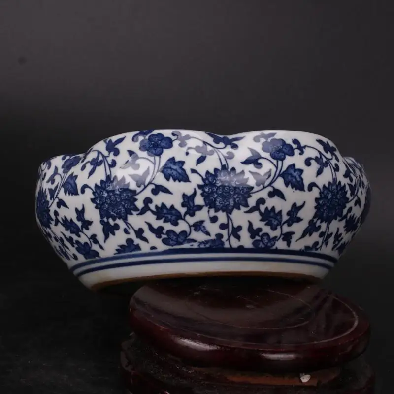 Chinese Qing Qianlong Blue and White Porcelain 5.51 Inch Lotus Pattern Bowl for Decorative Display Collectible Gift