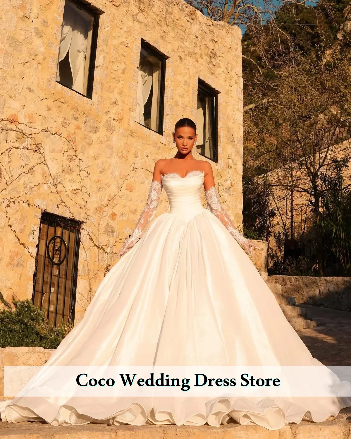 Customized elegant Satin Wedding Dress Tight top Puffy skirt Wedding party Wedding dress Vestido de novia