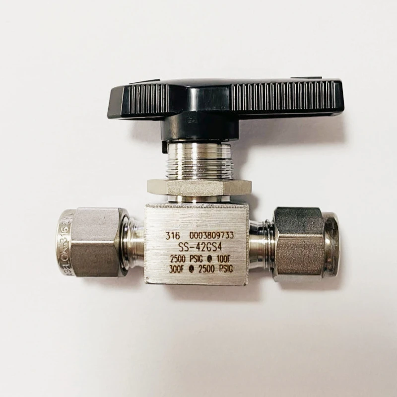 Card Sleeve Ball Valve SS-42GS4