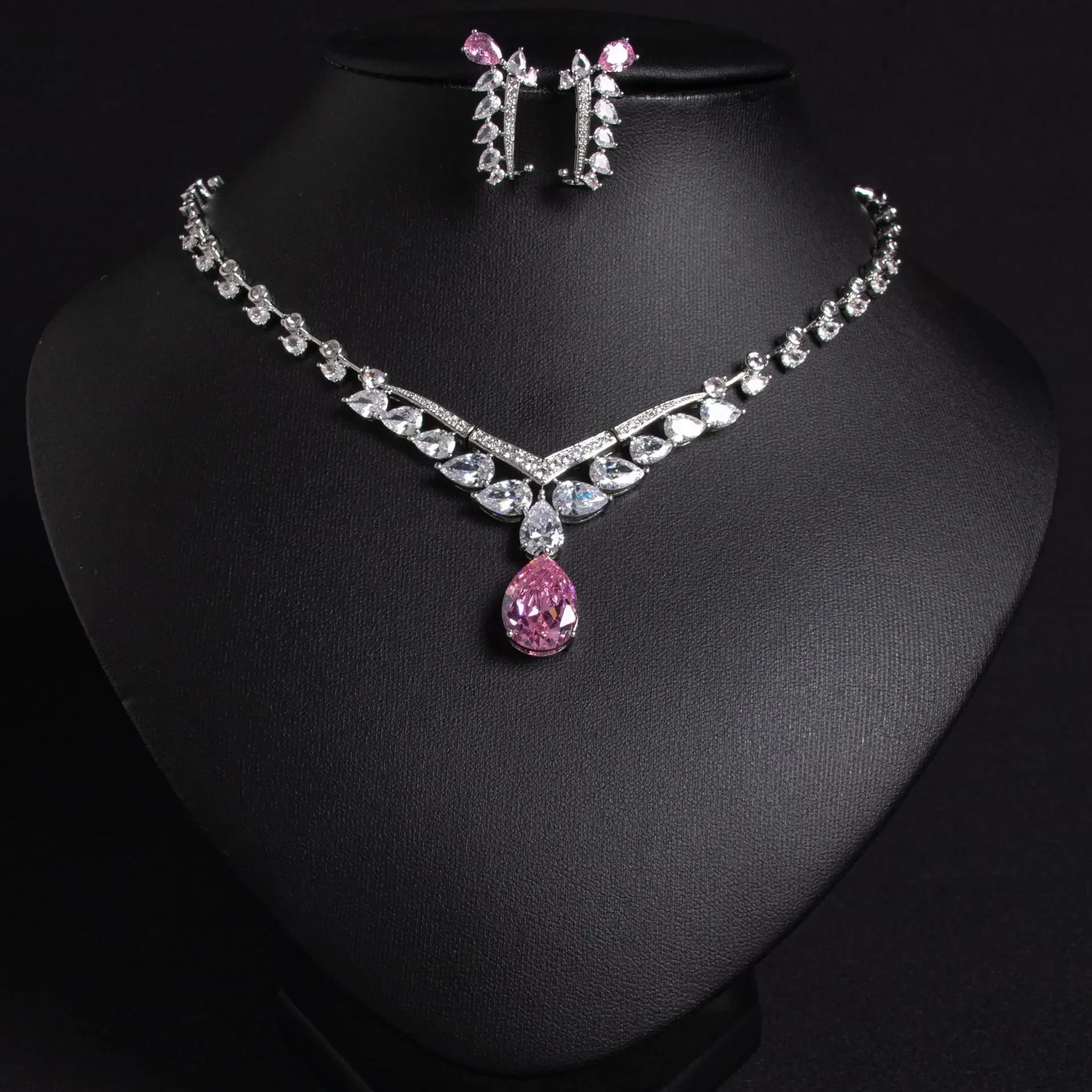 

Cubic Zirconia Bridal Necklace And Earrings Set For Women Elegant Shiny CZ Wedding Jewlelry Set For Party Bride Accessories Gift