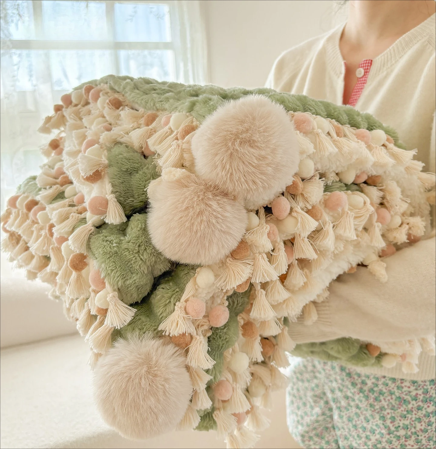 Winter Flannel Blanket Thickened Single Shawl Milk Coral Fleece Sofa Blanket Office Nap Blanket