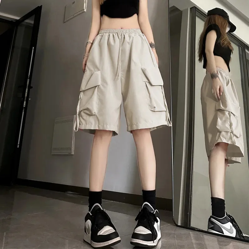 Women Casual Cargo Shorts High Waisted Loose Wide Leg Shorts Large Pockets Fashion Street Hip-hop Breathable Thin Summer Shorts
