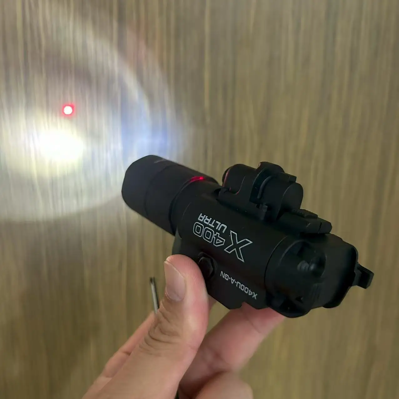 

X400 Nylon Type Hanging White Light Flashlight Infrared Cannot adjust Laser Strong Light Illumination Bright LED Red Laser