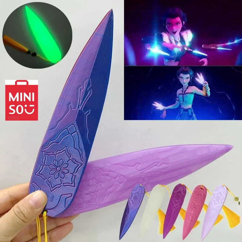 

Zoey Huntrix Cosplay Props Dart Weapons Kpop Demon Hunter Figures Cosplay Comic Exhibition Supplies Zoey Costumes Accessories