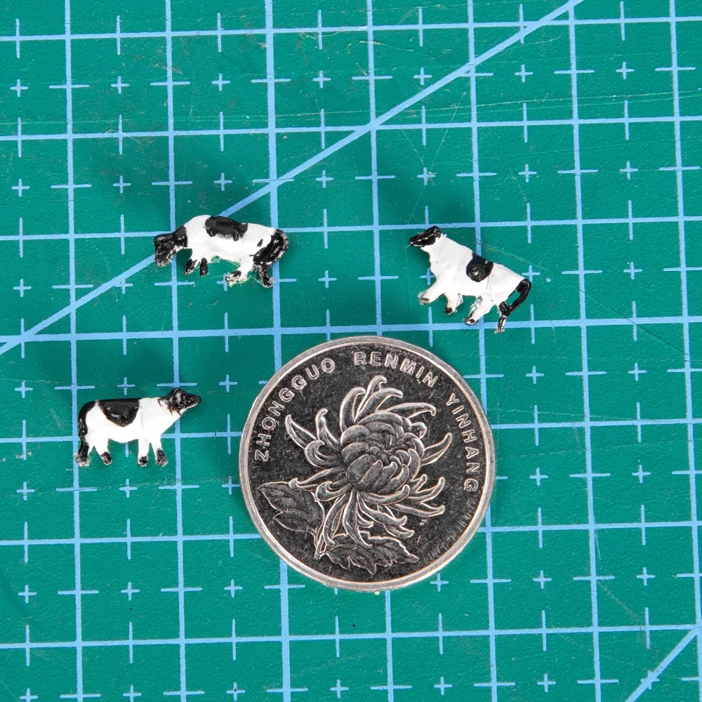 20PCS Model Cows N scale 1/160 Miniature Animals Hand Painted for Farm Model Making Model Railway