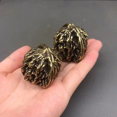 

Creative Brass Walnut Handle