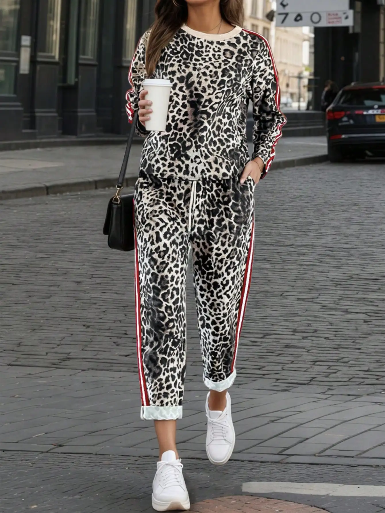 

Leopard Print 2-Piece Lounge Set with Side Stripes, Loose Fit Crewneck Top & Jogger Pants