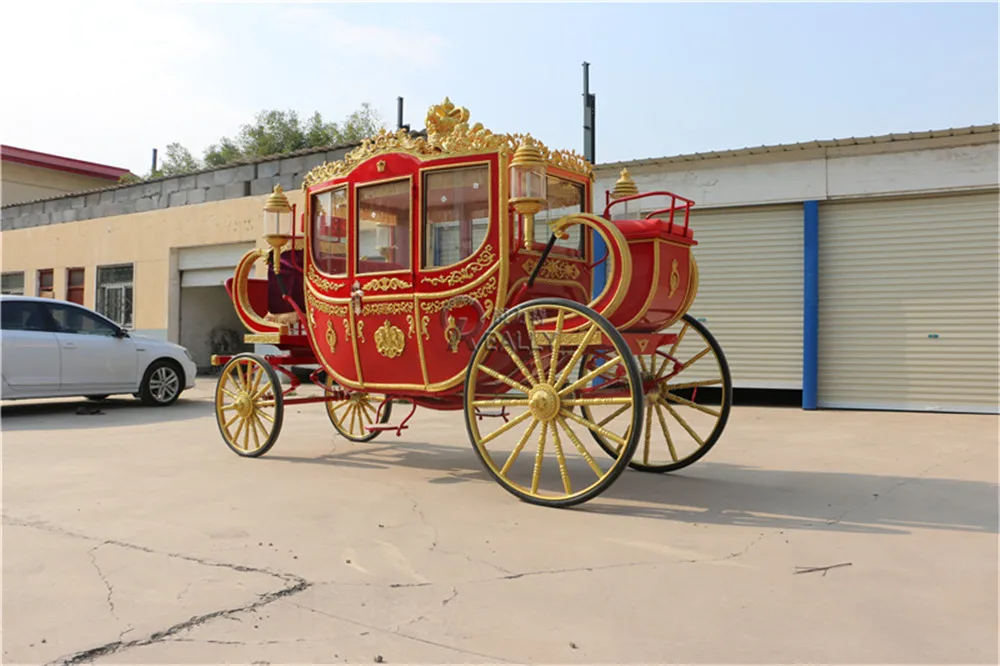 Carros de caballos turísticos reales rojos de cuatro ruedas de Cenicienta eléctrica de lujo Carro dibujado de caballos Victoria a la venta
