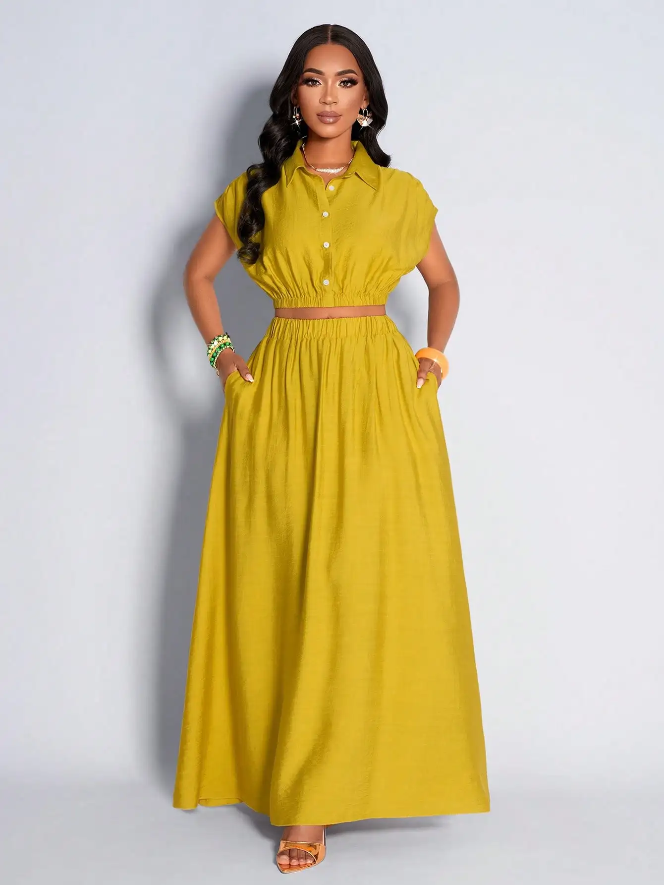 

Горчично-желтый комплект из 2 предметов: укороченный топ на пуговицах и юбка макси с карманами, повседневный элегантный стиль для весны и лета