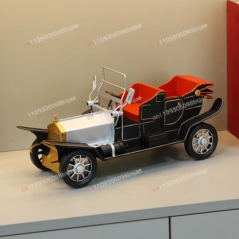 Retro nostalgic wrought iron classic car model car ornament desktop decoration living room wine cabinet artwork shooting props
