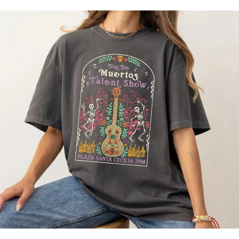 Disney Pixar Coco Talent Show Flyer camiseta Coco Miguel camisa Coco bailando esqueleto camisa Disneyland familia hombres mujeres viaje camisa
