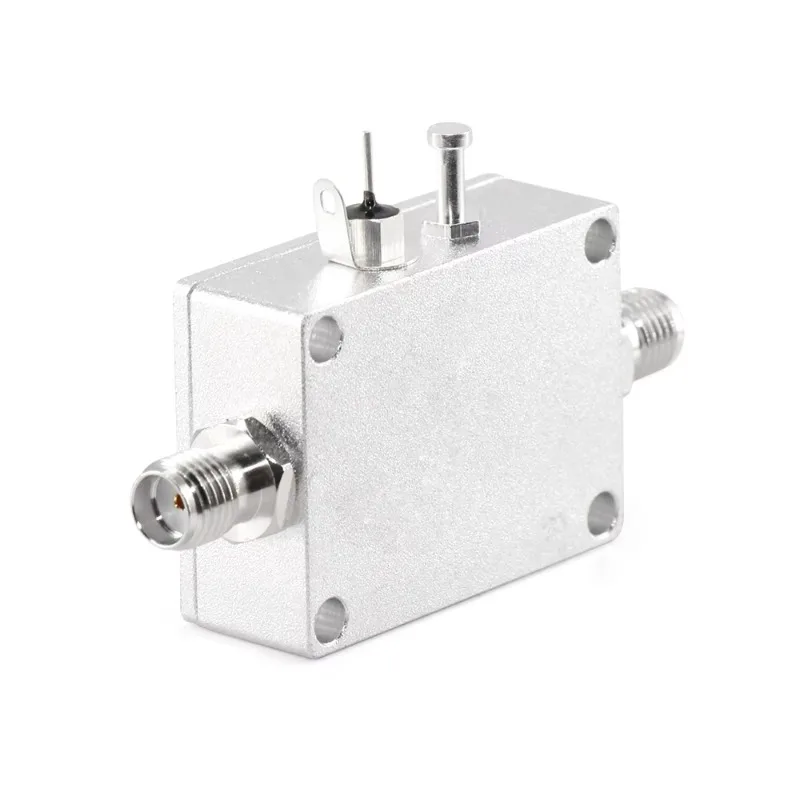 Linear RF low-noise amplifier module power amplifier suitable for microwave systems