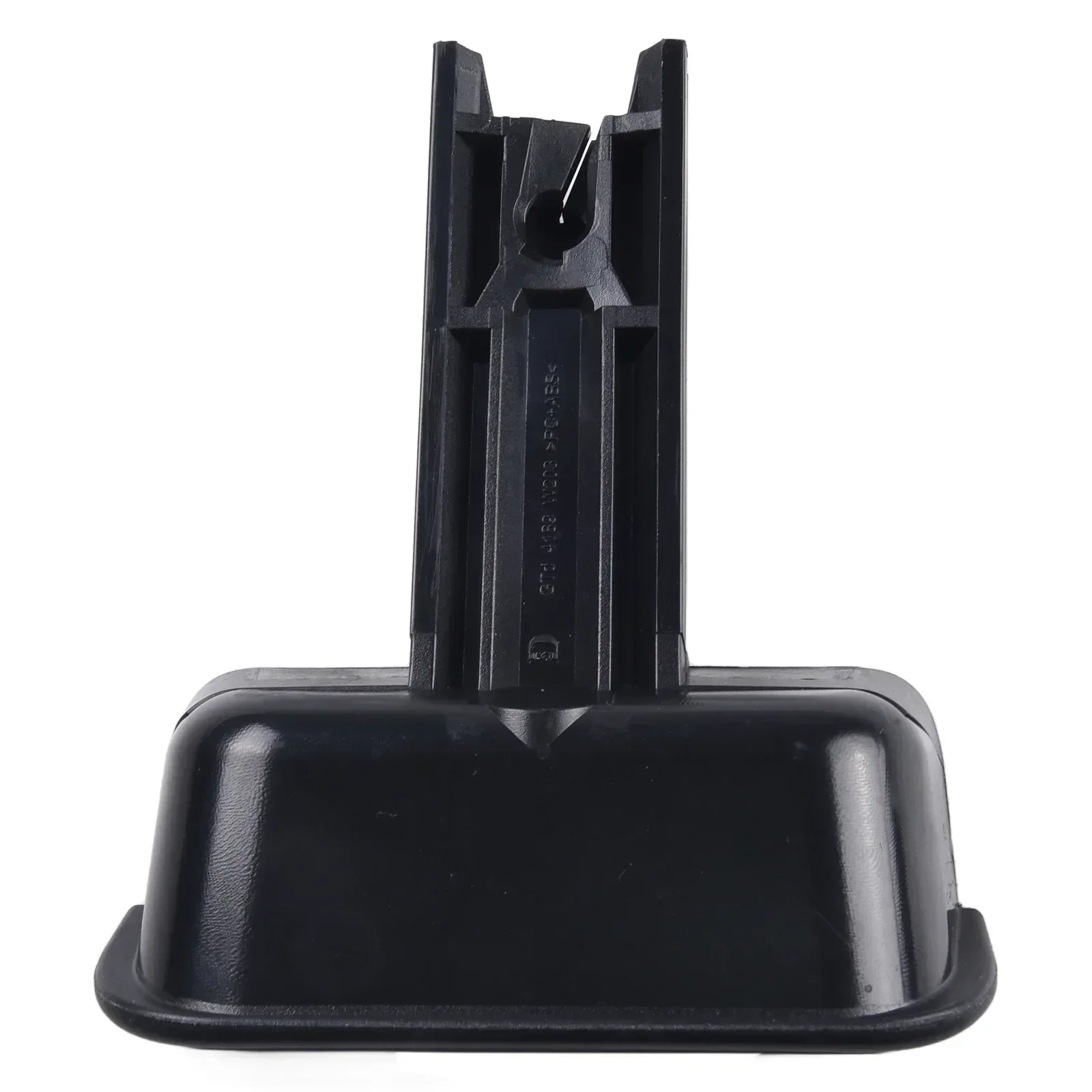 

Reliable Car Handbrake Parking Brake Release Handle for BENZ C CLK W203 W209 Made with Non Deforming Materials