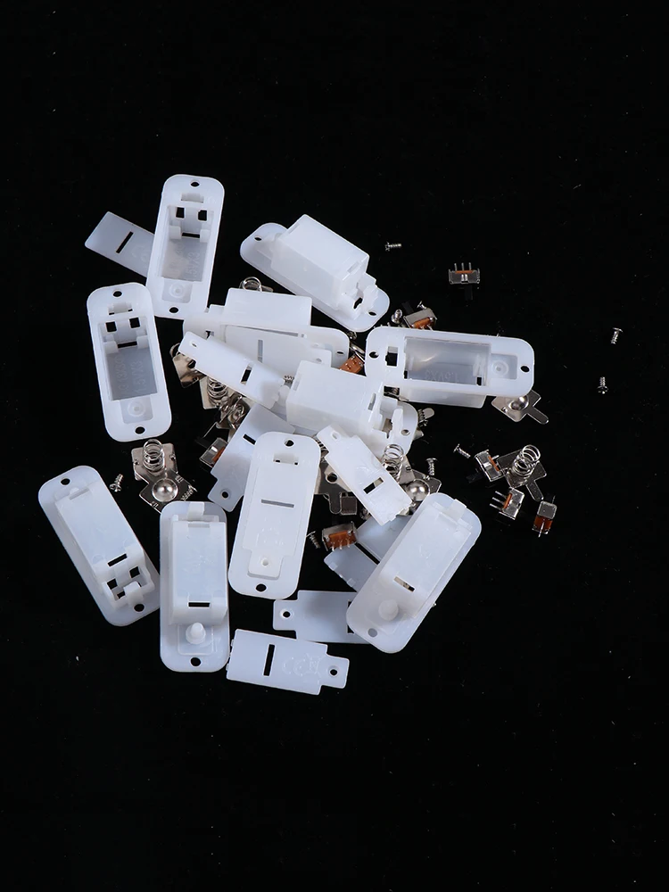 10 ensembles de boîtiers de batterie AG13 LR44 avec bouton de commutation en plastique 3V 4.5V, compartiment de batterie pour lecteur cadeau sans piles
