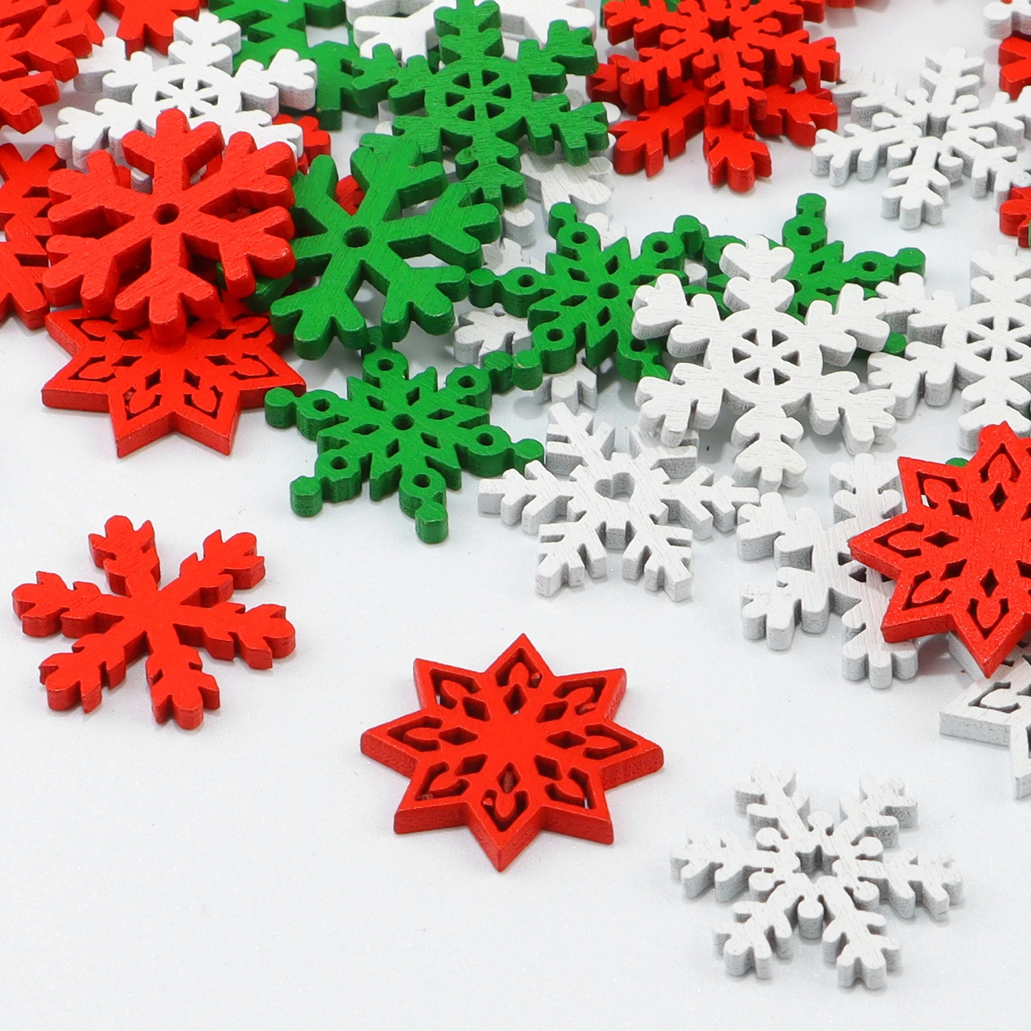 50Pcs Mix Color Christmas Snowflakes Wooden Ornaments for DIY Crafts Scrapbooking Decor New Year Xmas Tree Decoration Supplies