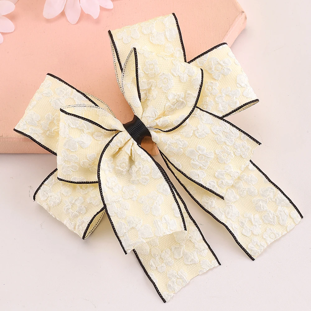 レースの花のヘアクリップ,大きな蝶ネクタイ,ヘアアクセサリー,黒と白,1個