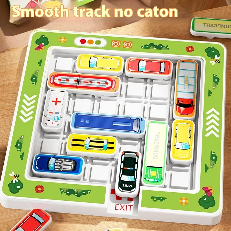 Puzzle Gioco da tavolo per bambini Magnetismo Auto Puzzle Traffic Jam Sfida Logica attraverso gioco da tavolo Auto Huarong Road Puzzle Toy
