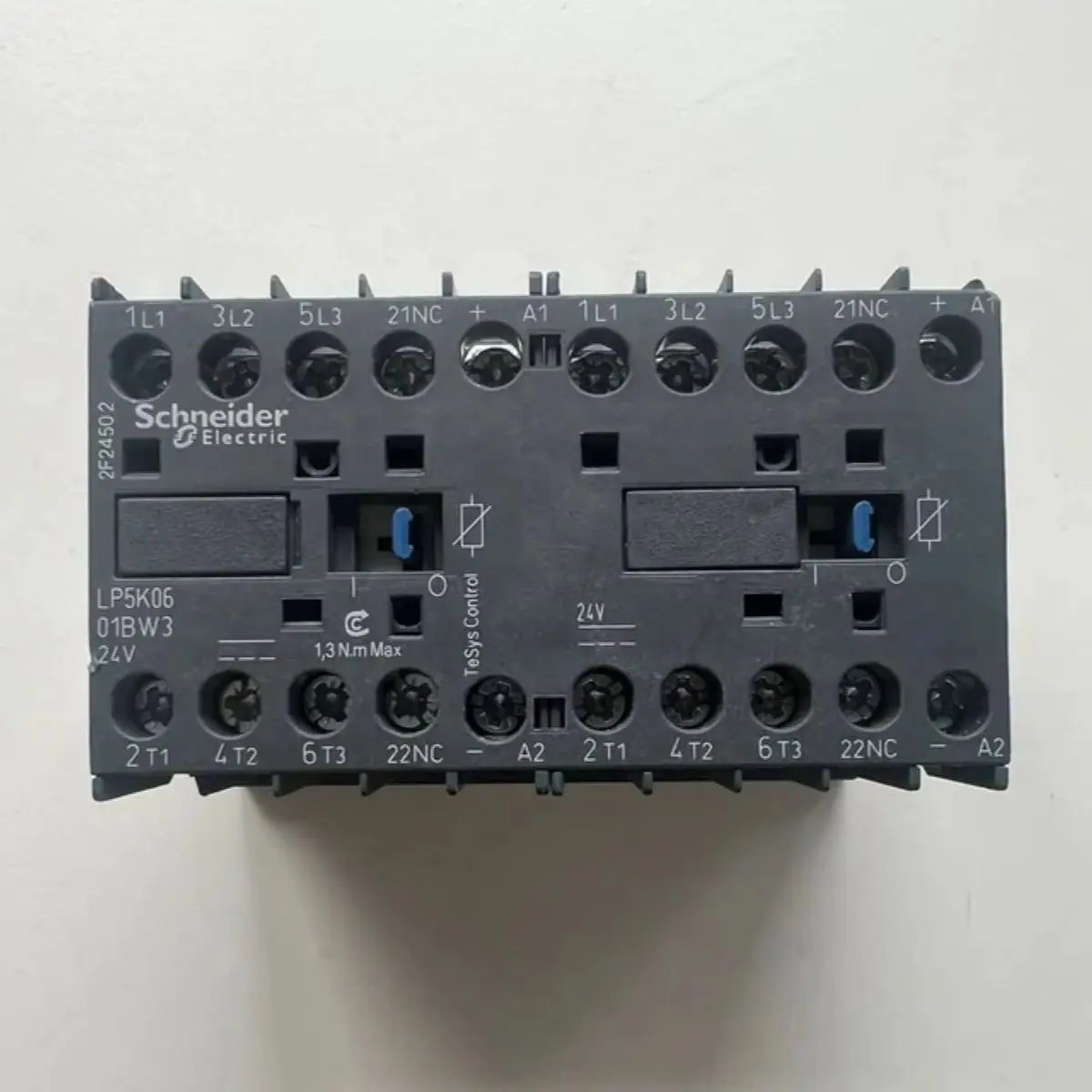 

LP5K0601BW3 LP5-K0601BW3 reversing Contactor