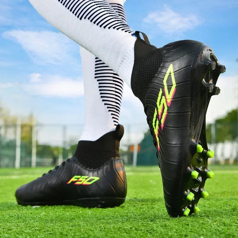 

Men Football Shoes Fast Original Soccer Shoes Society Cleats Football Field Boots Grass Training Long Spikes Sneaker Ultralight
