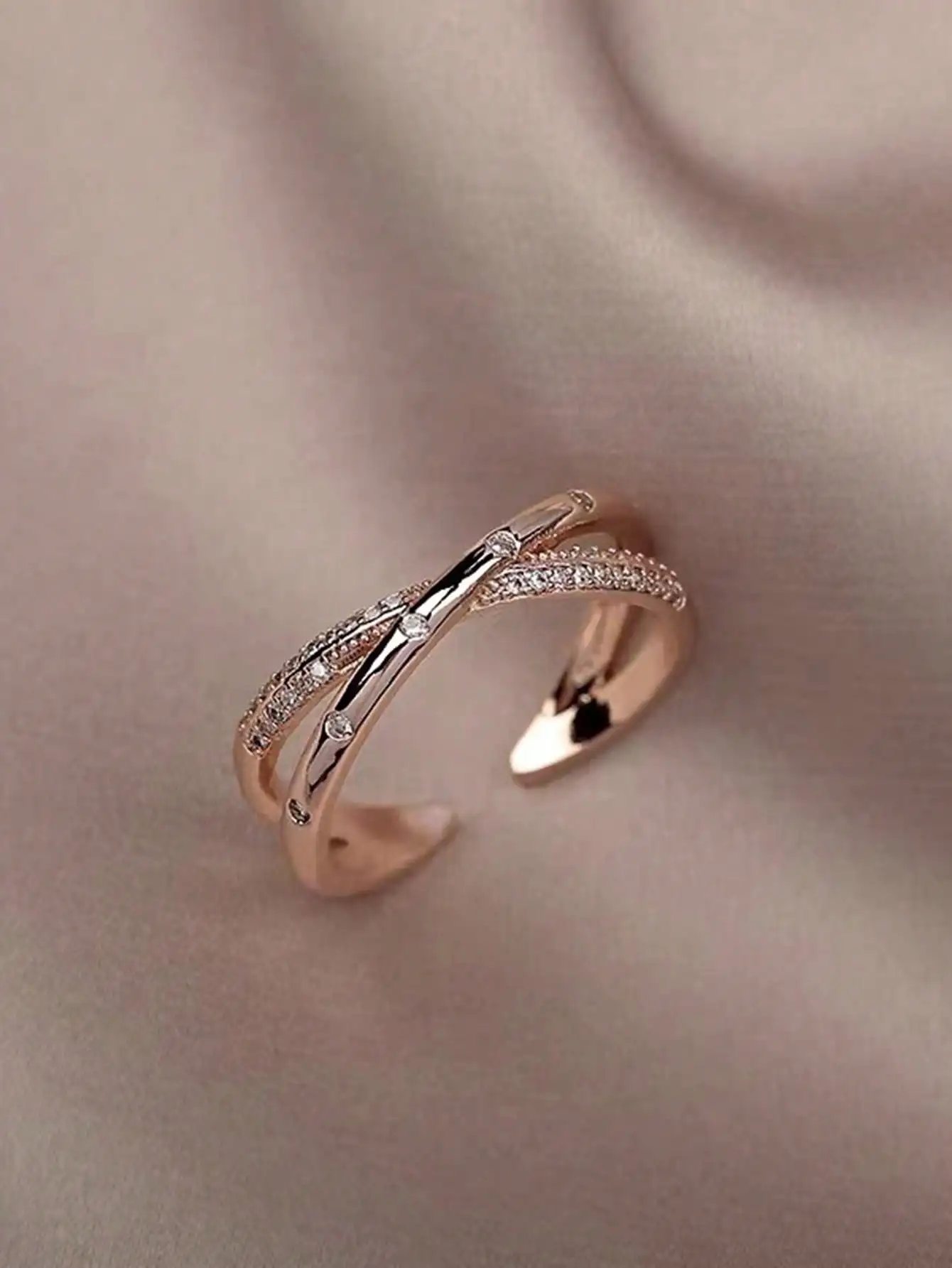 1pc Stainless Steel Rose Gold Plated Cross Design Cz Paved Openable Adjustable Ring For Women, Fashion And Luxury Jewelry