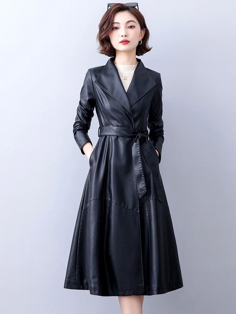 Nouvelle Collection Automne Hiver 2025 – Manteau Long en Cuir pour Femme, Longueur Genou, Ceinturé, Coupe Ajustée, en Peau de Mouton, Coupe-Vent Élégant