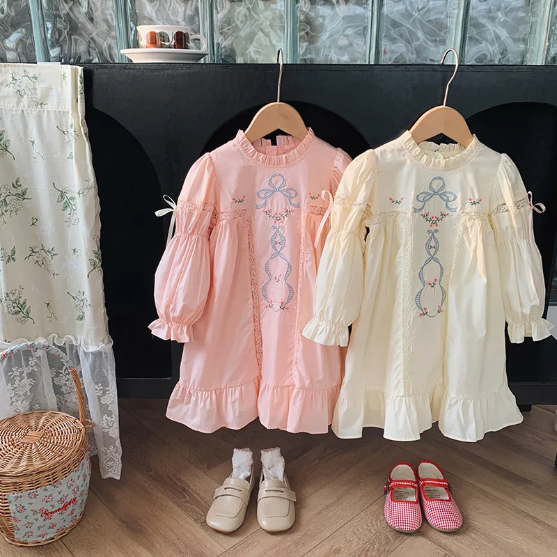 

2025Girls' Spring and Autumn New High-Grade French Embroidery Lace Puff Sleeve Cotton Princess Dress