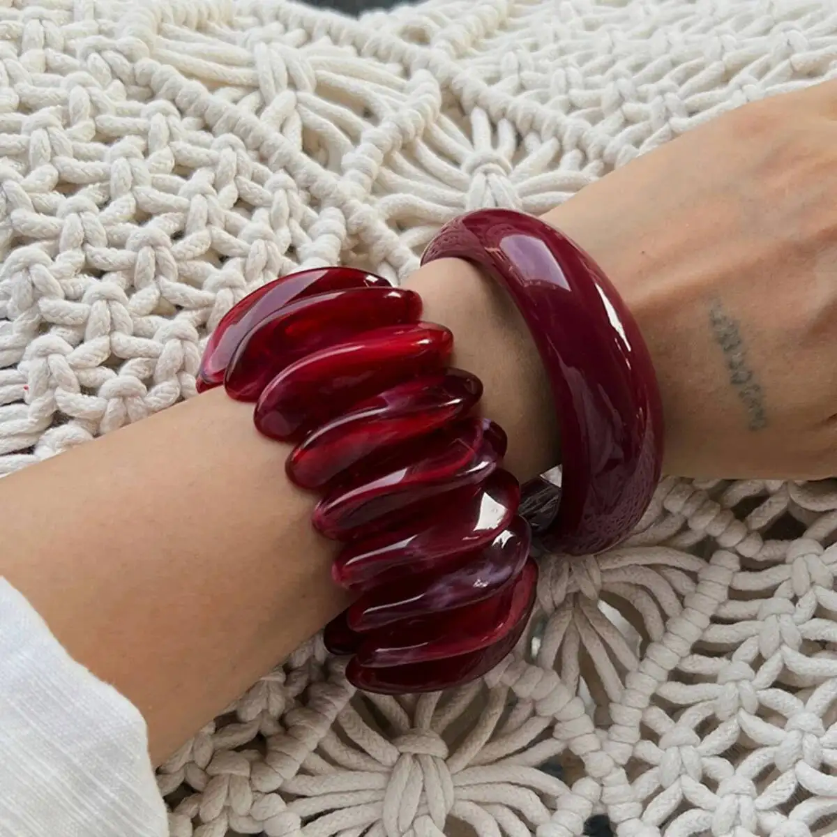 KunJoe 2 Styles Trendy Wine Red Resin Acrylic Elastic Bangle