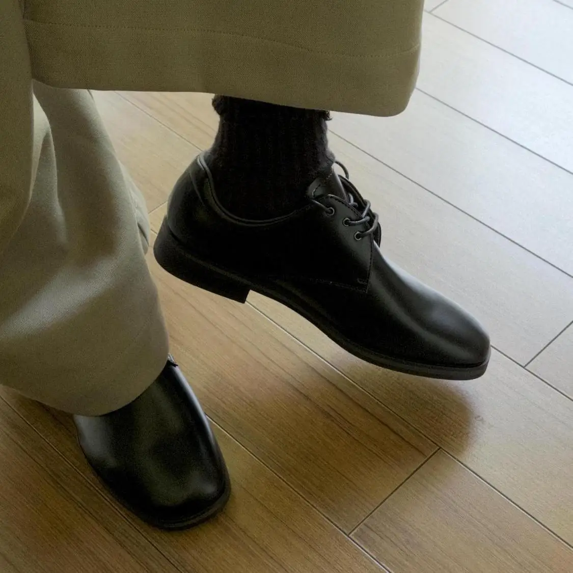 

Elegant round Toe Men's Shoes Casual Business Commuter All-Match British Style Fashionable Leather Shoes in Black