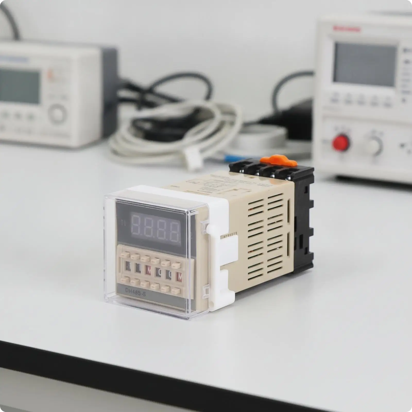 DH48S-S Digital Time Relay Wide Voltage Range Single-Group Cyclic Timing Relay Vented Housing Front-Adjustable