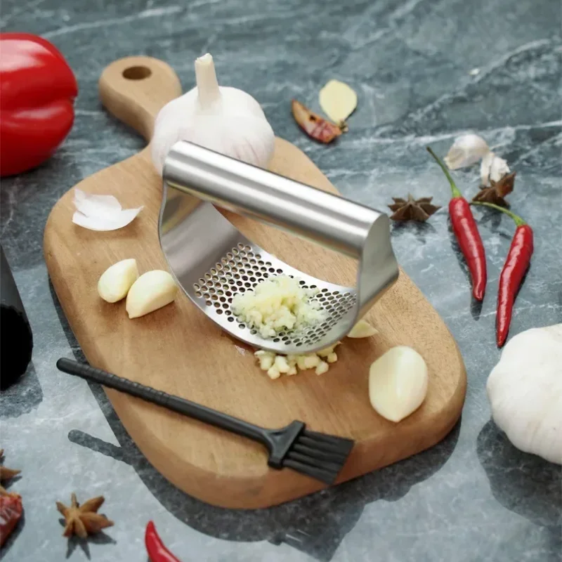 Multi-function Manual Garlic Press Stainless Steel Garlic Presse Curved Garlic Grinding Slicer Chopper Home Cooking Gadgets Tool