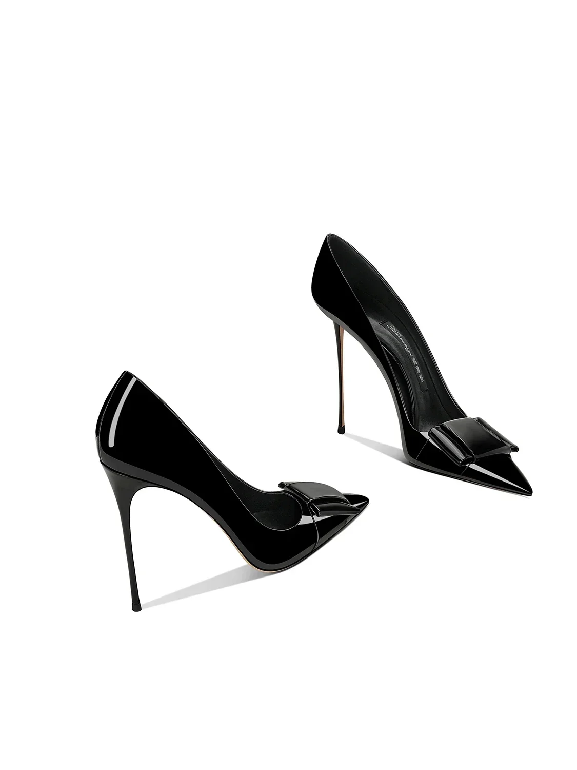 

2025 Spring New Women's High Heels Black Lacquer Leather Pointed Thin Heels Shallow Mouth Single Shoes Leather