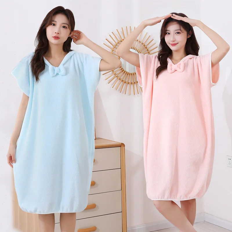 Long-Sleeve Home Women's Robe – Absorbent Towel-Style Coral Fleece Housecoat, Hooded, Sleeveless Bath Gown / Robe Style.