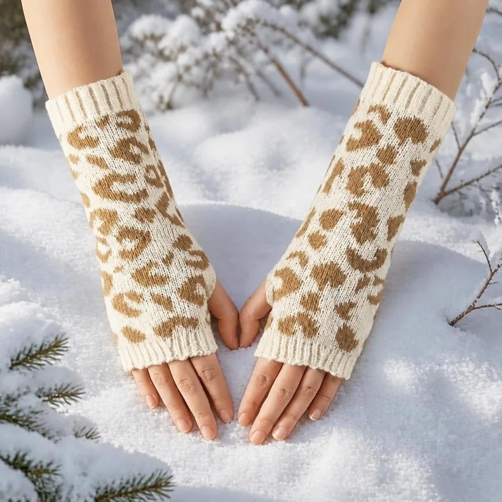 Leopard Print Women's Knitted Gloves Cold-Proof Touchscreen-Friendly Fingerless Gloves Windproof Soft Cycling Glove