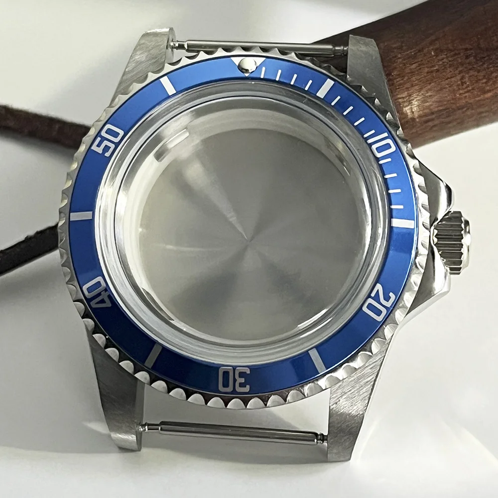 Корпус для часов с серебряным круглым верхом и кристаллами диаметром 39 мм. Простая установка. Совместим с автоматическим механизмом Miyota 8205 ST1612.