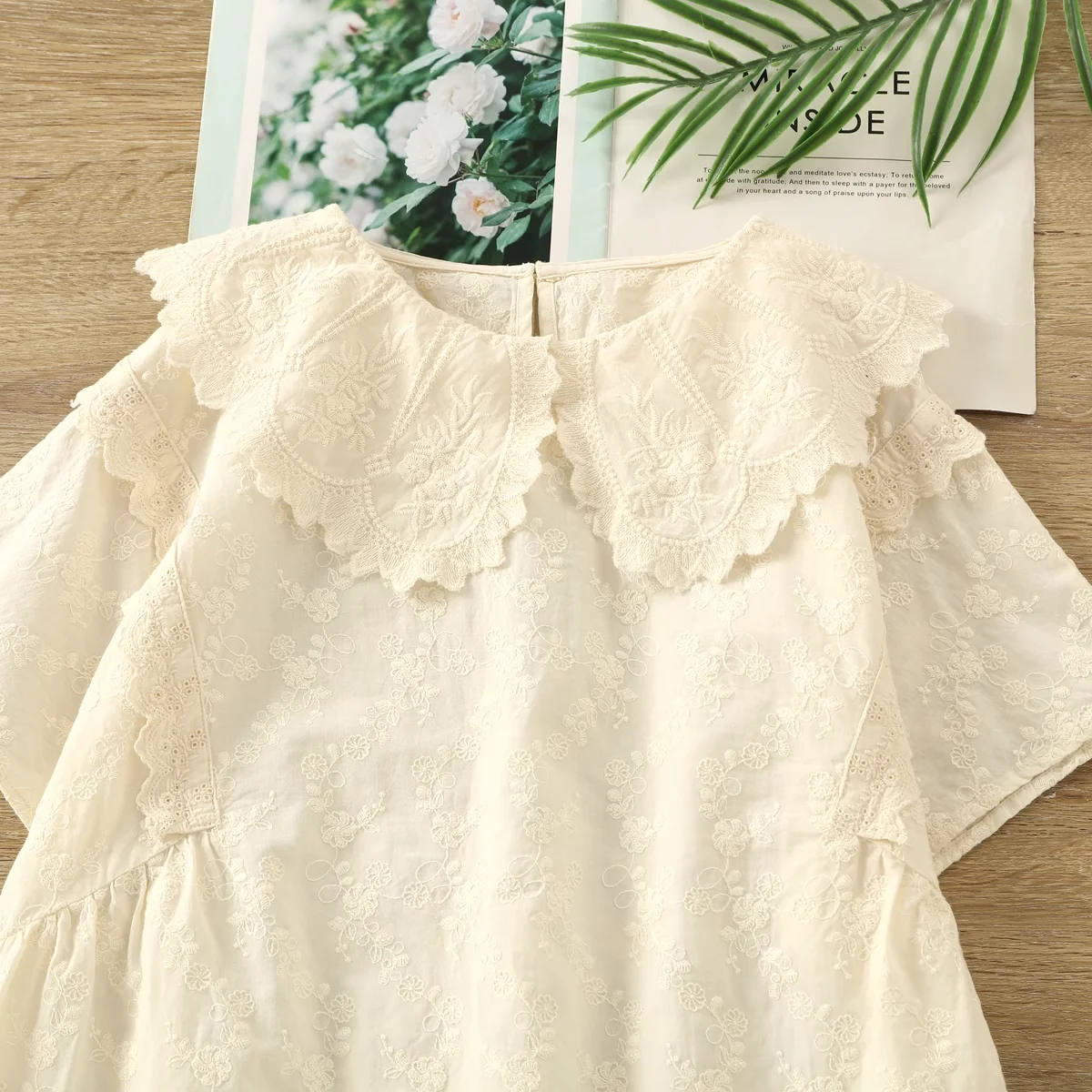 

Одежда для девочек Mori 2021, белые рубашки и блузки с кружевной вышивкой в японском стиле для женщин, милые хлопковые бежевые топы с короткими рукавами